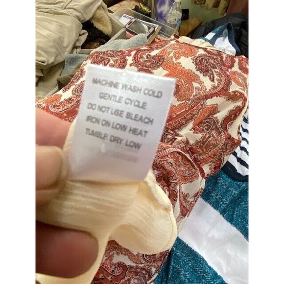 Violet + Claire Sz S Paisley Sleeveless Lightweight Sleeveless Blouse Layered - Picture 11 of 11